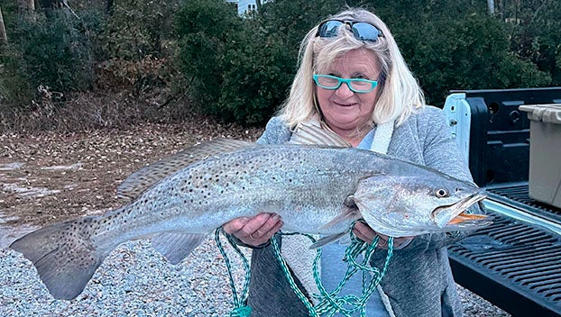 Belhaven woman lands record speckled trout - Washington Daily News